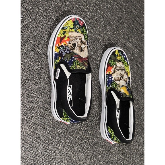 Vans Classic Slip-On Fruit Skull Black/White Women’s Size 5.5 Men’s Size 4 NWOT - Picture 4 of 11